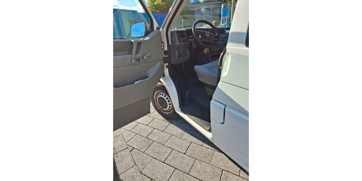 VW T4 andere 204.000 km 8.800 &euro; Kiel 24107