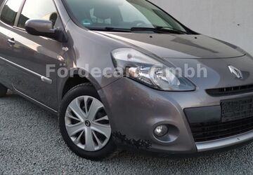 Renault Clio 150.000 km 3.690 &euro; Kiel 24148