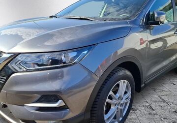 Nissan Qashqai 60.800 km 17.888 &euro; Neumünster 24539