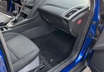 Ford Focus 220.000 km 4.800 &euro; Felde 24242