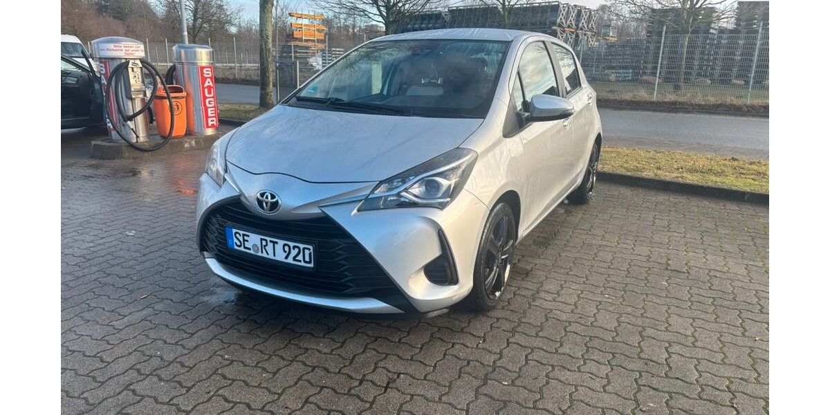 Toyota Yaris 65.000 km 8.500 &euro; Kirchbarkau 24245