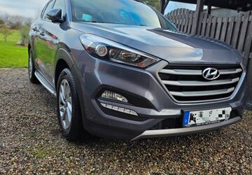 Hyundai TUCSON 85.000 km 16.300 &euro; Brodersdorf 24235