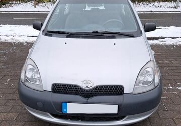 Toyota Yaris 305.747 km 1.050 &euro; Kiel 24113