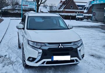Mitsubishi Plug-in Hybrid Outlander 40.970 km 24.000 &euro; Büdelsdorf 24782