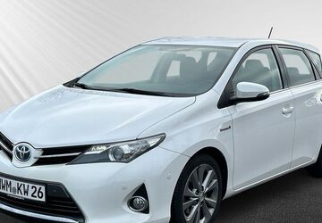 Toyota Auris 147.700 km 10.795 &euro; Neumünster 24536