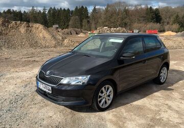 Skoda Fabia 85.976 km 10.499 &euro; Kiel 24146