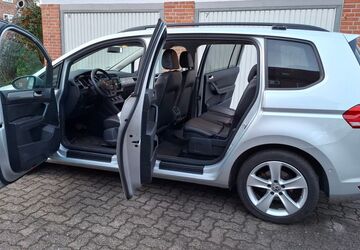 VW Touran 440.836 km 8.499 &euro; Neumünster 24536