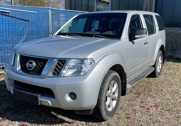 Nissan Pathfinder 228.000 km 6.950 &euro; Kiel 24113