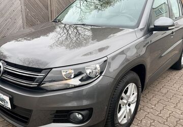 VW Tiguan 120.000 km 12.300 &euro; Neumünster 24536