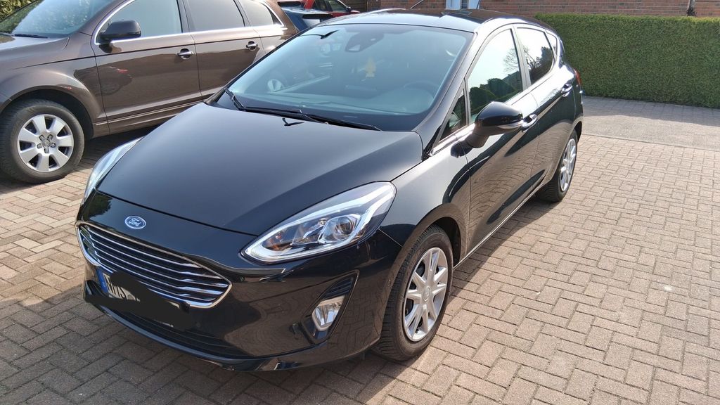 Ford Fiesta 90.300 km 9.200 &euro; Neumünster 24537