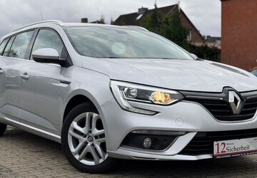 Renault Megane 140.000 km 9.399 &euro; Kiel OT Suchsdorf 24107
