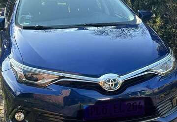 Toyota Auris 79.000 km 14.500 &euro; Schwentinental, Stadt 24223
