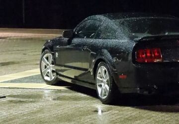 Ford Mustang 198.000 km 13.500 &euro; Ottendorf 24107