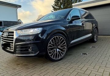 Audi Q7 173.000 km 28.400 &euro; NEUMÜNSTER 24539