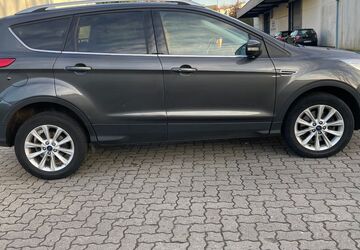 Ford Kuga 162.000 km 8.999 &euro; Kiel 24113