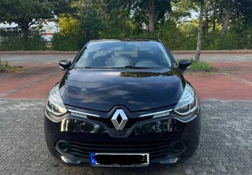 Renault Clio 222.000 km 6.150 &euro; Kiel 24148