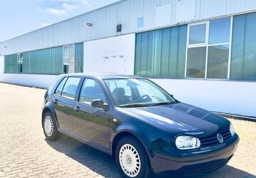 VW Golf 86.701 km 3.500 &euro; Neumünster 24539
