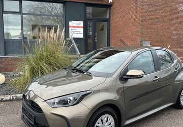 Toyota Yaris 14.488 km 16.850 &euro; Neumünster 24536