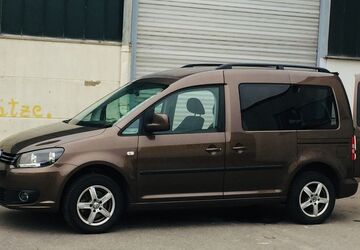 VW Caddy 179.000 km 9.450 &euro; Neumünster 24536