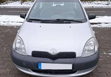 Toyota Yaris 305.000 km 1.500 &euro; Kiel 24113