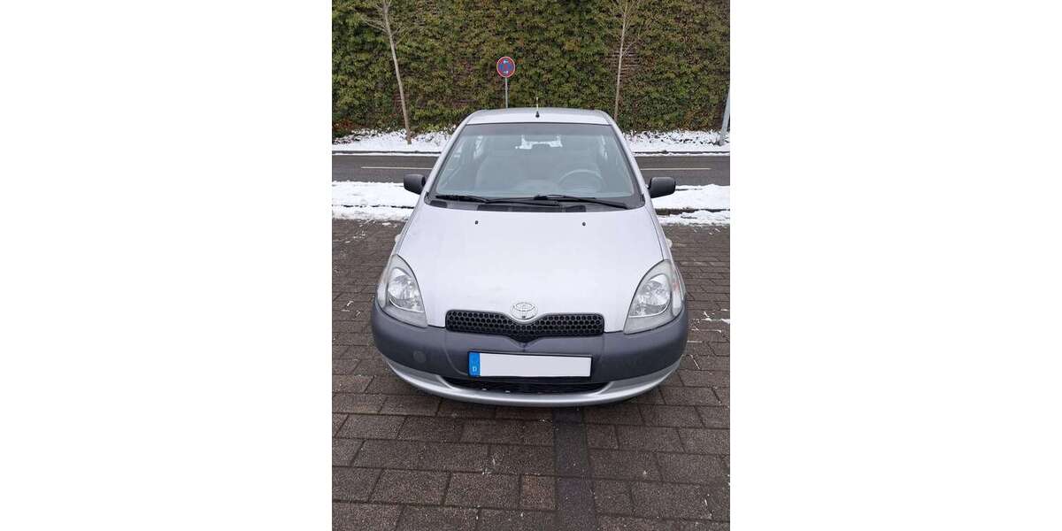 Toyota Yaris 305.000 km 1.500 &euro; Kiel 24113