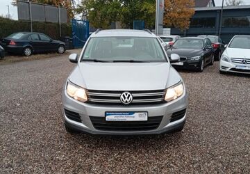 VW Tiguan 124.500 km 11.369 &euro; Kiel 24146