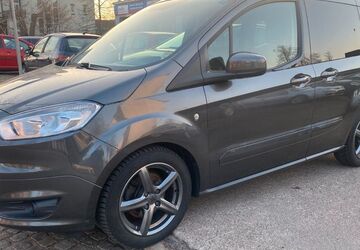 Ford Tourneo Courier 150.000 km 7.999 &euro; Neumünster 24534