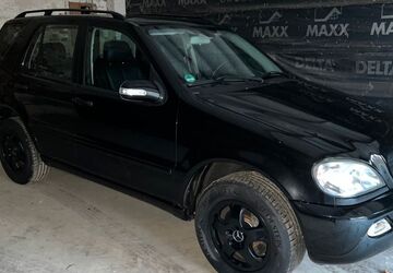 Mercedes-Benz ML 270 256.710 km 7.500 &euro; Altenholz 24161